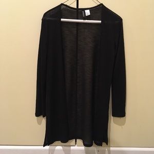 CLOSET CLOSING‼️ 3/$10 ✨ H&M black cardigan